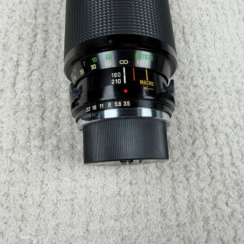 Vivitar Series 1 70-210mm f3.5 Macro Zoom Lens Olympus‎ Mount with Case
